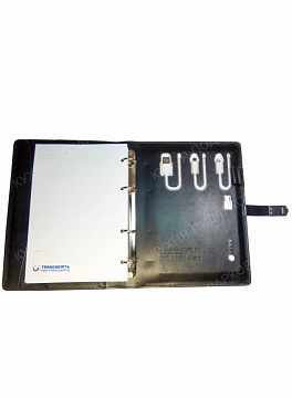 Изображения Ежедневники с флешкой и зарядкой 5